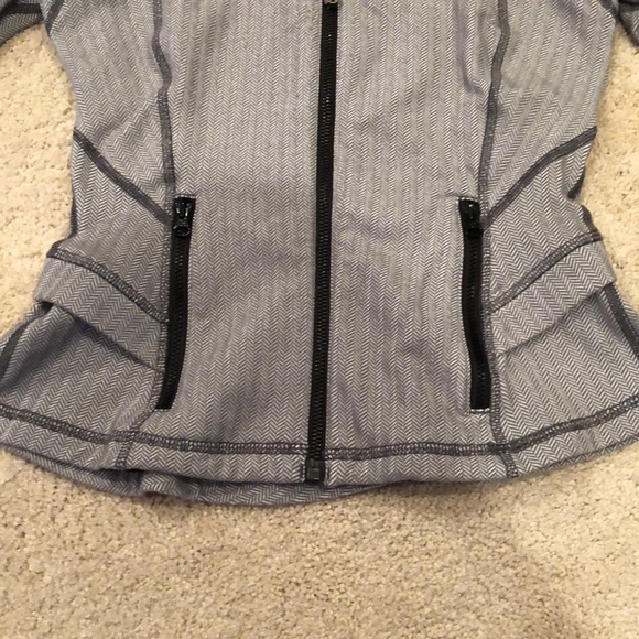 Lululemon Hustle In Your Bustle Jacket - Picture 5 of 8